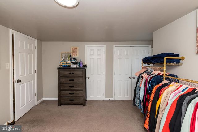 421 E MAPLE AVE, Lindenwold, NJ 08021