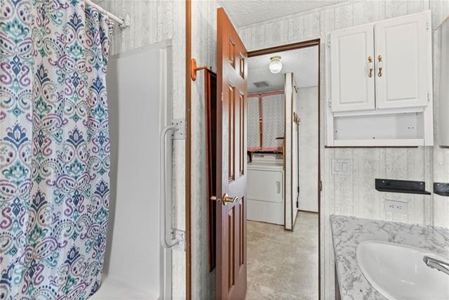 302 Sycamore Street, Carrollton, MO 64633