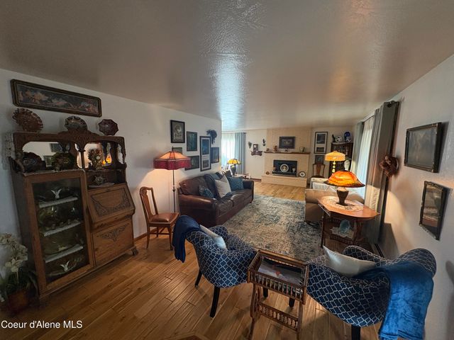 830 N 17th St, Coeur D'alene, ID 83814