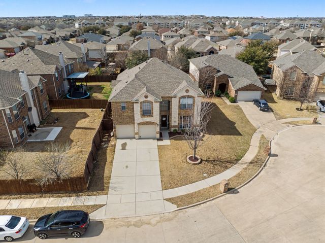 10413 Tadpole Drive, Fort Worth, TX 76244