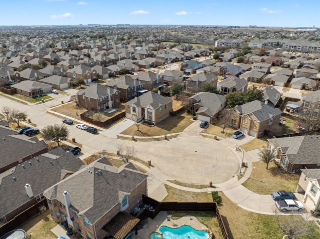 10413 Tadpole Drive, Fort Worth, TX 76244