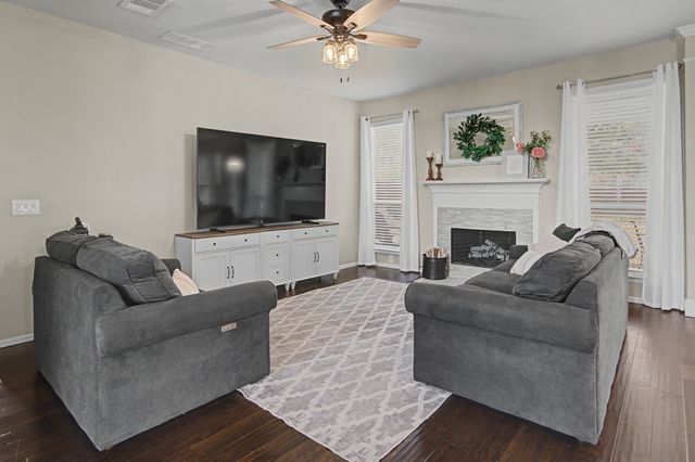 10413 Tadpole Drive, Fort Worth, TX 76244