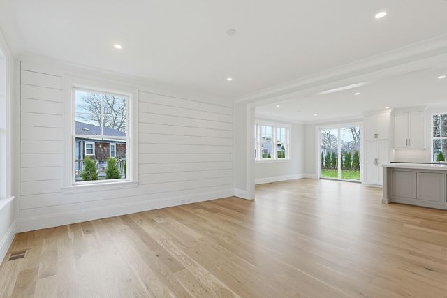 15 Ingleside Drive, East Falmouth, MA 02536