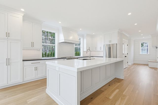 15 Ingleside Drive, East Falmouth, MA 02536