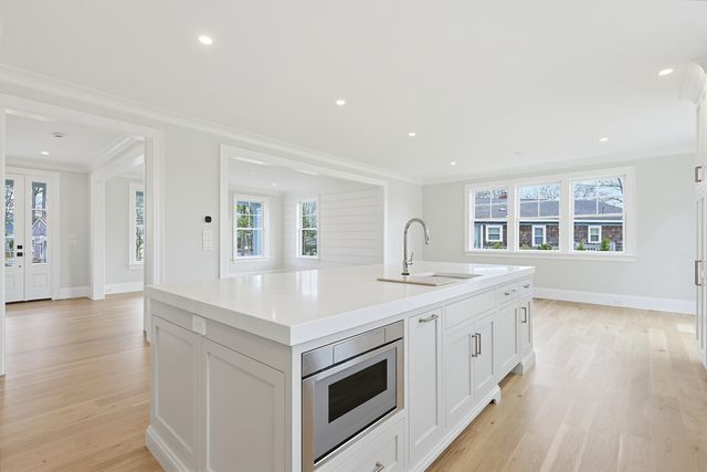 15 Ingleside Drive, East Falmouth, MA 02536