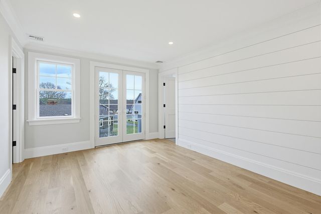 15 Ingleside Drive, East Falmouth, MA 02536