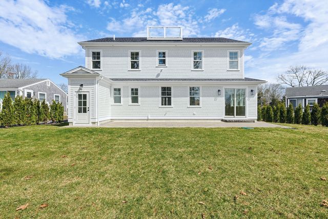 15 Ingleside Drive, East Falmouth, MA 02536