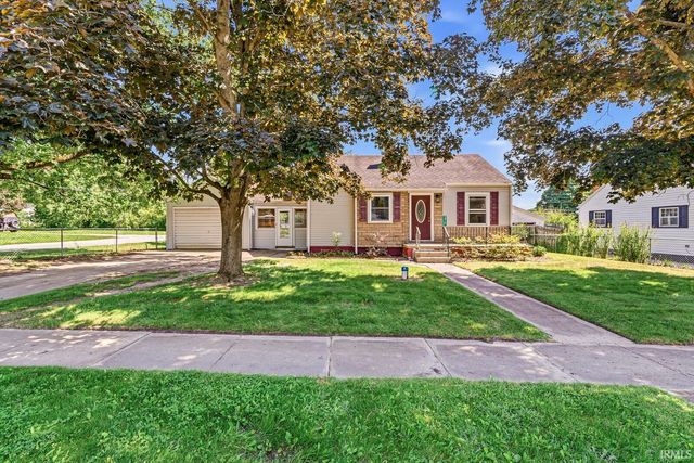 19732 Lucinda Street, South Bend, IN 46614