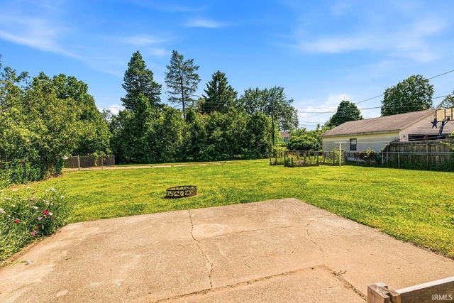 19732 Lucinda Street, South Bend, IN 46614