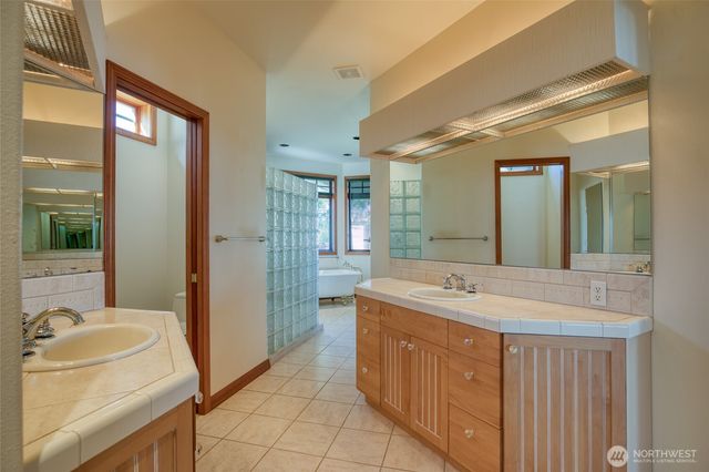 317 Captain Gray Court SE, Ocean Shores, WA 98569