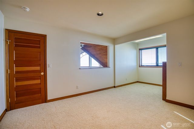 317 Captain Gray Court SE, Ocean Shores, WA 98569