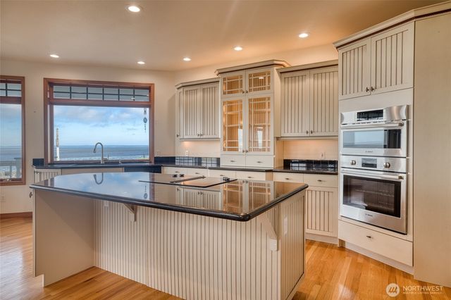 317 Captain Gray Court SE, Ocean Shores, WA 98569