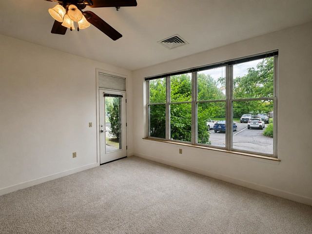 370 Farrell St Apt 118, South Burlington, VT 05403