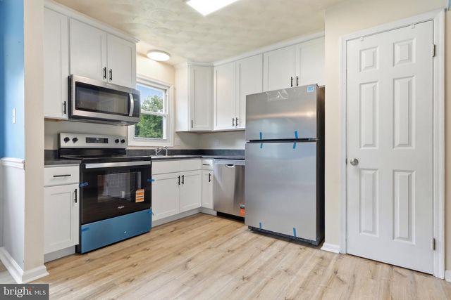 1123 YORK RD, Mechanicsburg, PA 17055