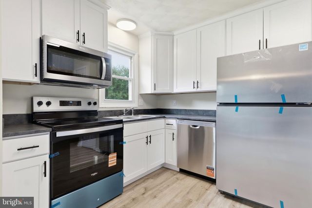 1123 YORK RD, Mechanicsburg, PA 17055