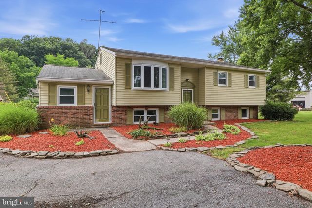 1123 YORK RD, Mechanicsburg, PA 17055