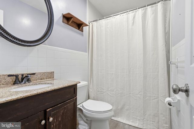1123 YORK RD, Mechanicsburg, PA 17055
