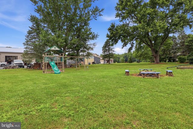 1123 YORK RD, Mechanicsburg, PA 17055