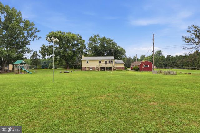 1123 YORK RD, Mechanicsburg, PA 17055