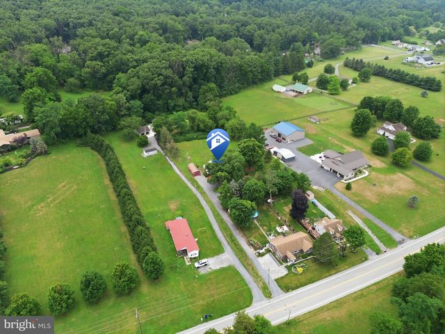 1123 YORK RD, Mechanicsburg, PA 17055