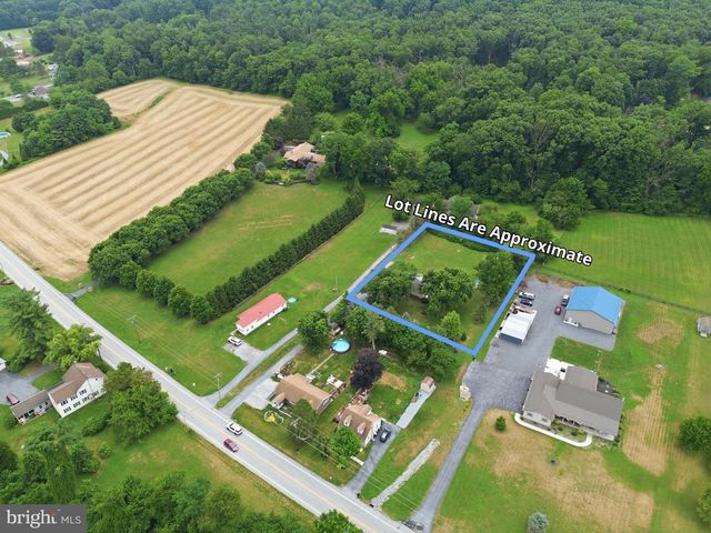 1123 YORK RD, Mechanicsburg, PA 17055