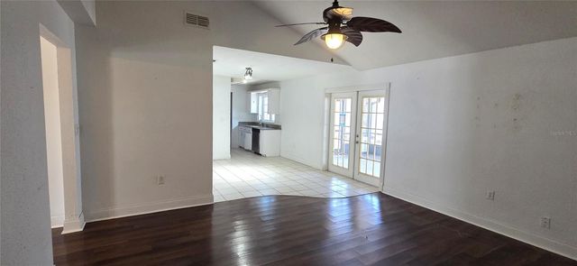 1113 CINNAMON WAY E, Lakeland, FL 33801