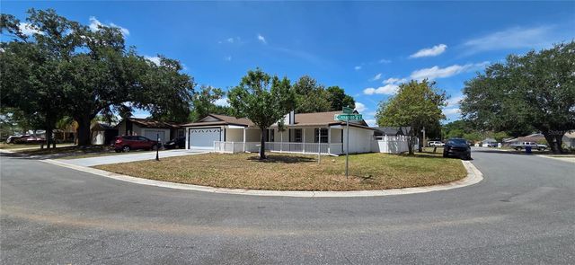 1113 CINNAMON WAY E, Lakeland, FL 33801