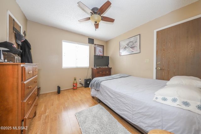 5935 E Sahuaro Ranch Drive, Tucson, AZ 85712