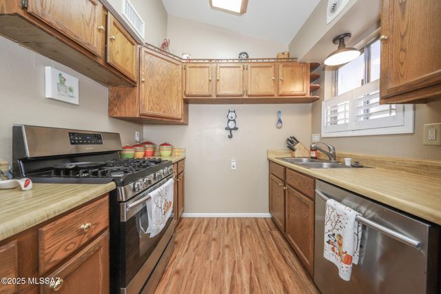 5935 E Sahuaro Ranch Drive, Tucson, AZ 85712