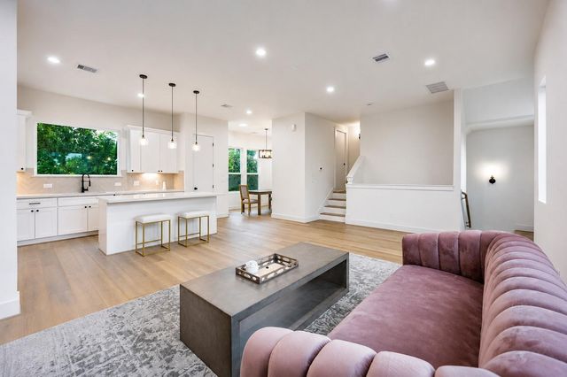 1032 Marcolin Street, Houston, TX 77088