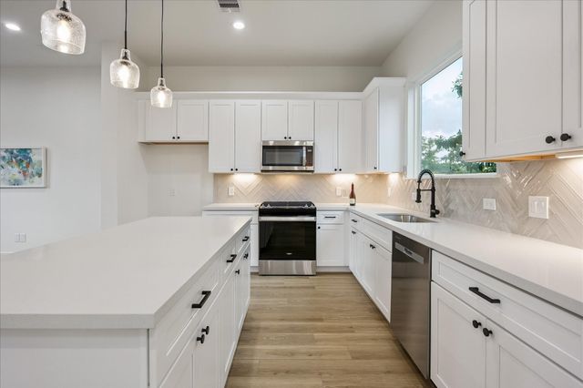 1032 Marcolin Street, Houston, TX 77088
