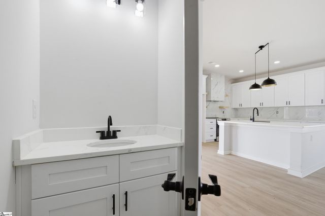 166 Buncombe Street, Woodruff, SC 29388