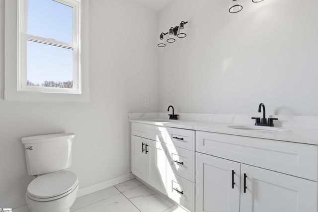 166 Buncombe Street, Woodruff, SC 29388