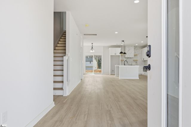 166 Buncombe Street, Woodruff, SC 29388