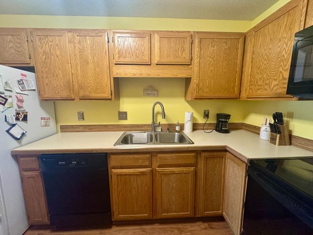 4300 Trenton Lane N 2120, Plymouth, MN 55442