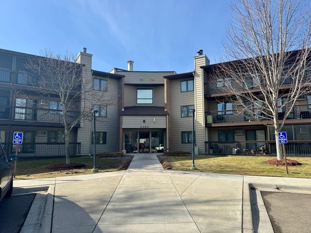 4300 Trenton Lane N 2120, Plymouth, MN 55442