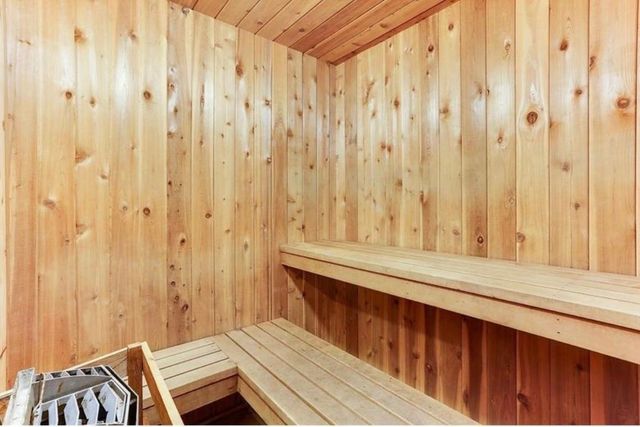 4300 Trenton Lane N 2120, Plymouth, MN 55442