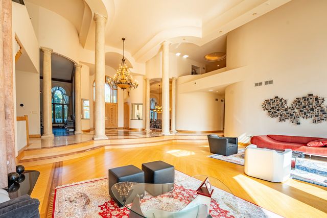 1683 Braeside Lane, Northbrook, IL 60062