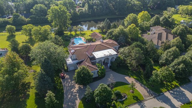 1683 Braeside Lane, Northbrook, IL 60062