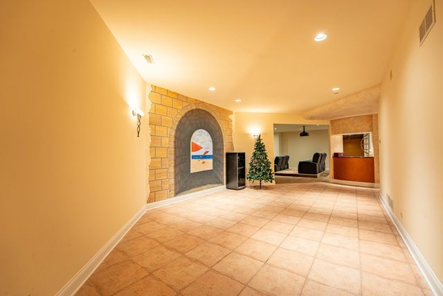 1683 Braeside Lane, Northbrook, IL 60062