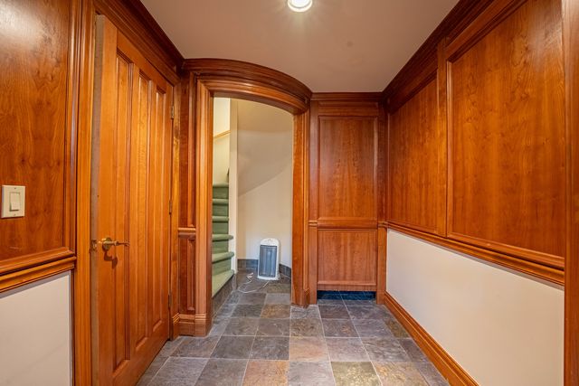 1683 Braeside Lane, Northbrook, IL 60062