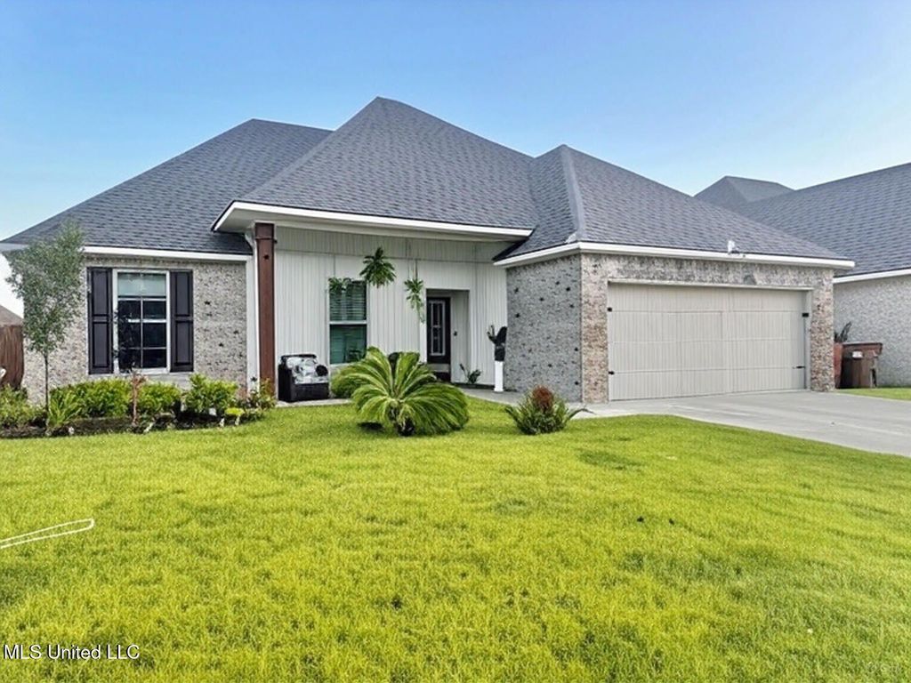 3737 Hamilton Drive, D'iberville, MS 39540