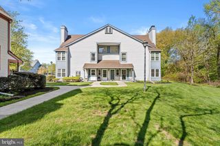121 ANDOVER PL, Robbinsville, NJ 08691