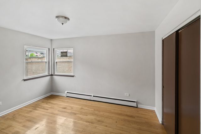 805 N 22nd Avenue 5, Melrose Park, IL 60160