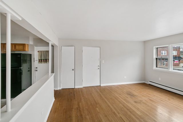 805 N 22nd Avenue 5, Melrose Park, IL 60160