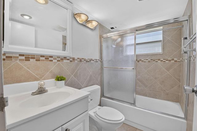 65 SAXONY B 65, Delray Beach, FL 33446