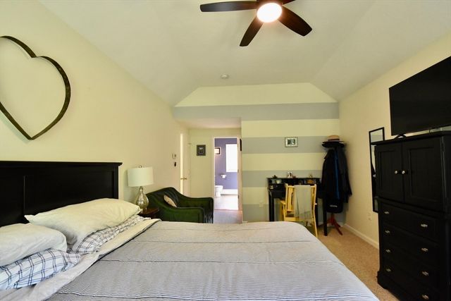 5 Eleanor La, Charlton, MA 01507