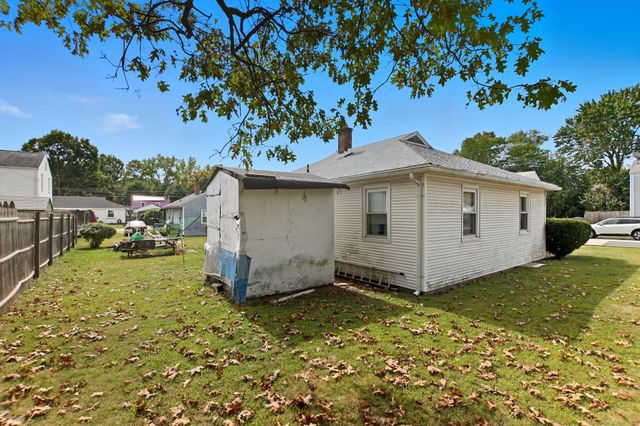 47 Bunce Drive, Manchester, CT 06040