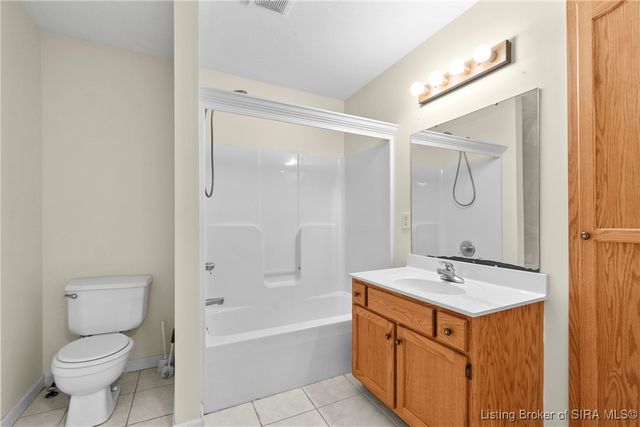 134 N Chipaway Lane, Scottsburg, IN 47170