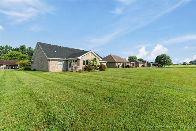 134 N Chipaway Lane, Scottsburg, IN 47170